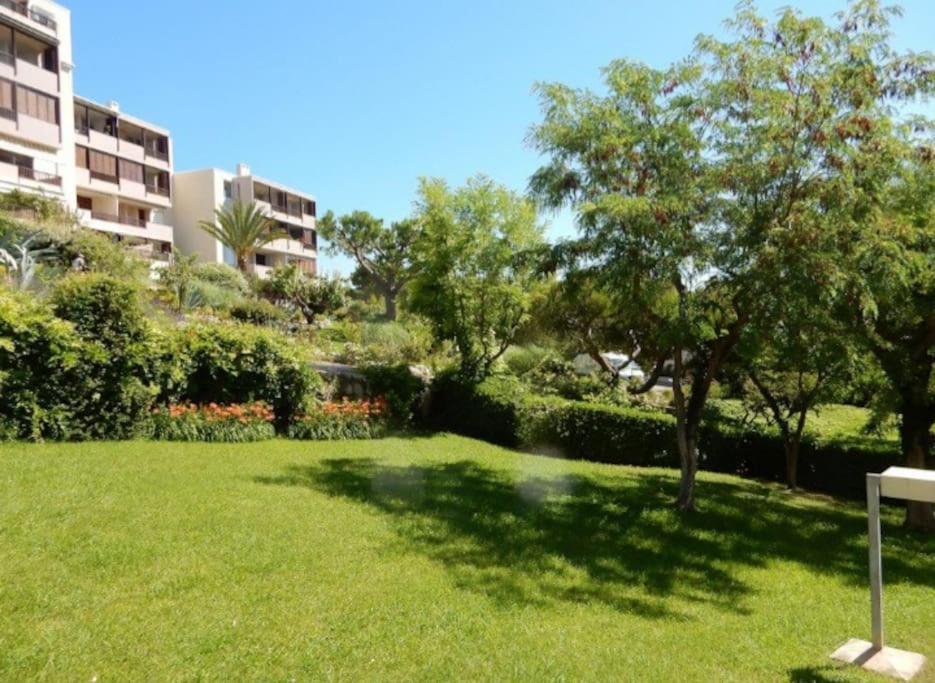 Superbe Appartement Piscine, Tennis, Vue Mer Et Decore Avec Gout Cassis Exterior foto