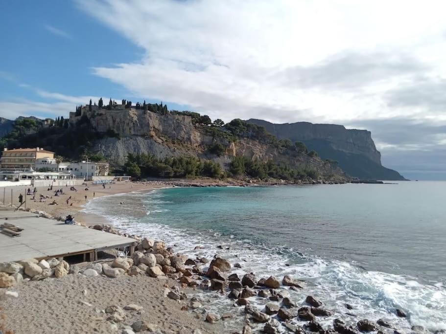 Superbe Appartement Piscine, Tennis, Vue Mer Et Decore Avec Gout Cassis Exterior foto